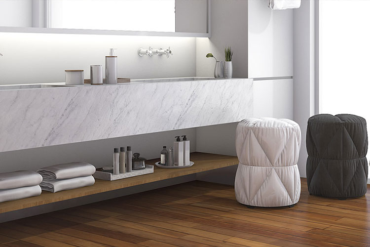 Bagno luminoso con LED e luci: comfort visivo e atmosfera su misura